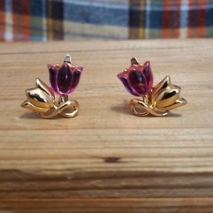 Trifari, vintage lucite flower clip earrings